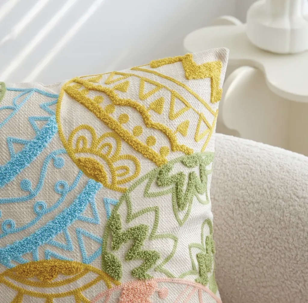 FORRO DE COJIN PASCUA HUEVOS BORDADOS 45X45CM