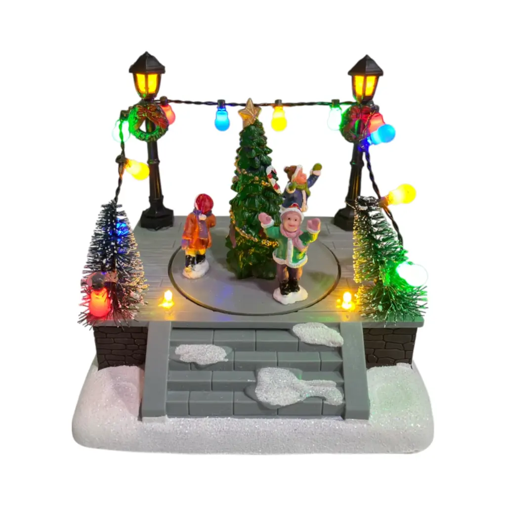 Escena Navideña pista de patinaje con arbol. Luz led y musical. USB. Ref:ES29008 (14x13x12cm)