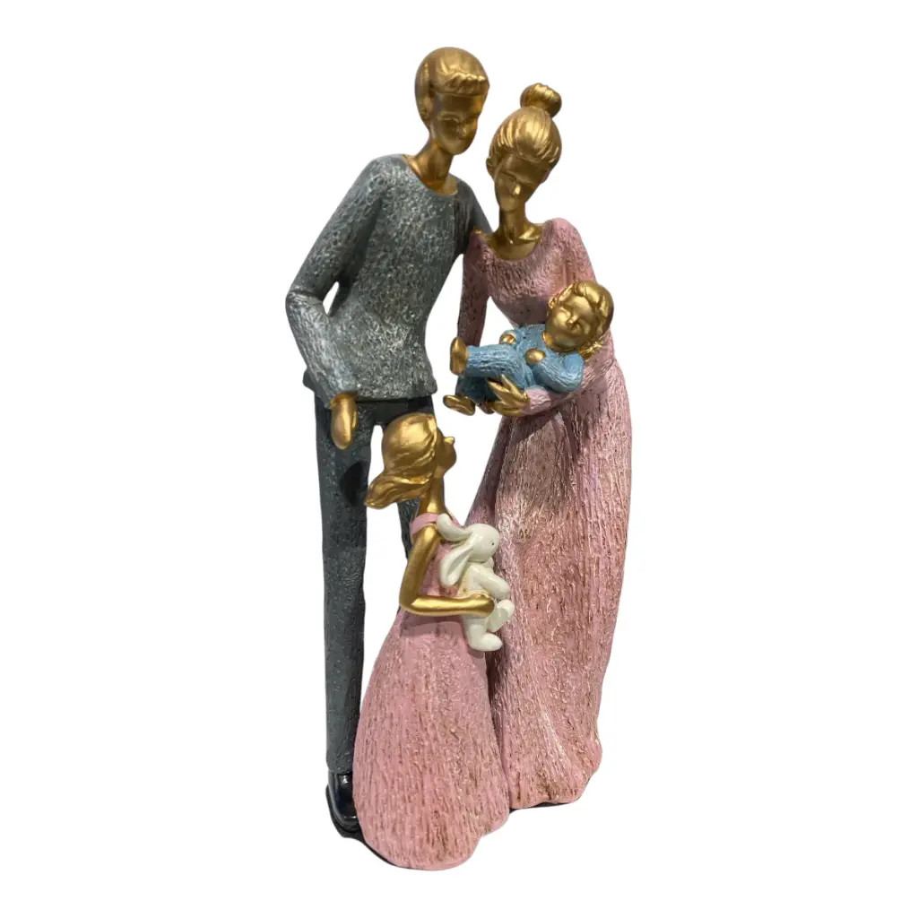 FAMILIA POLIRESINA SURT 3 MODELOS C/U. 14X25CM