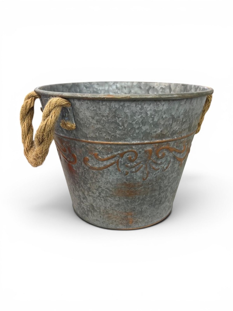 MACETA METALICA CON ASAS DE CUERDA 28X21CM