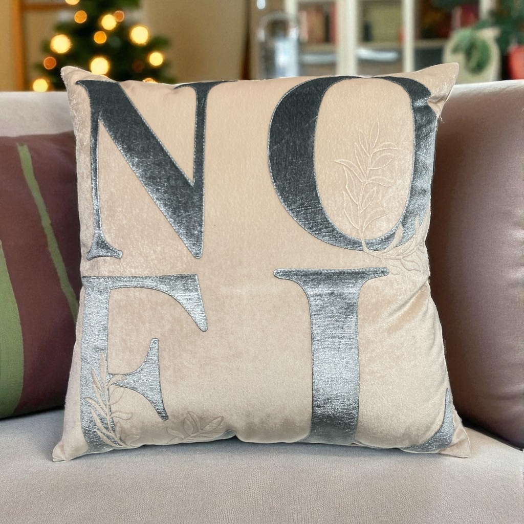 COJIN NAVIDEÑO NOEL CELESTE/GRIS, 45X45 CM