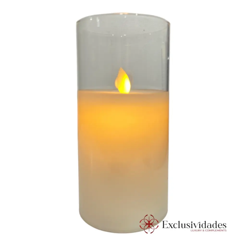 VELA LED CON CANDELABRO, A PILAS 3A"X3. 8X15CM