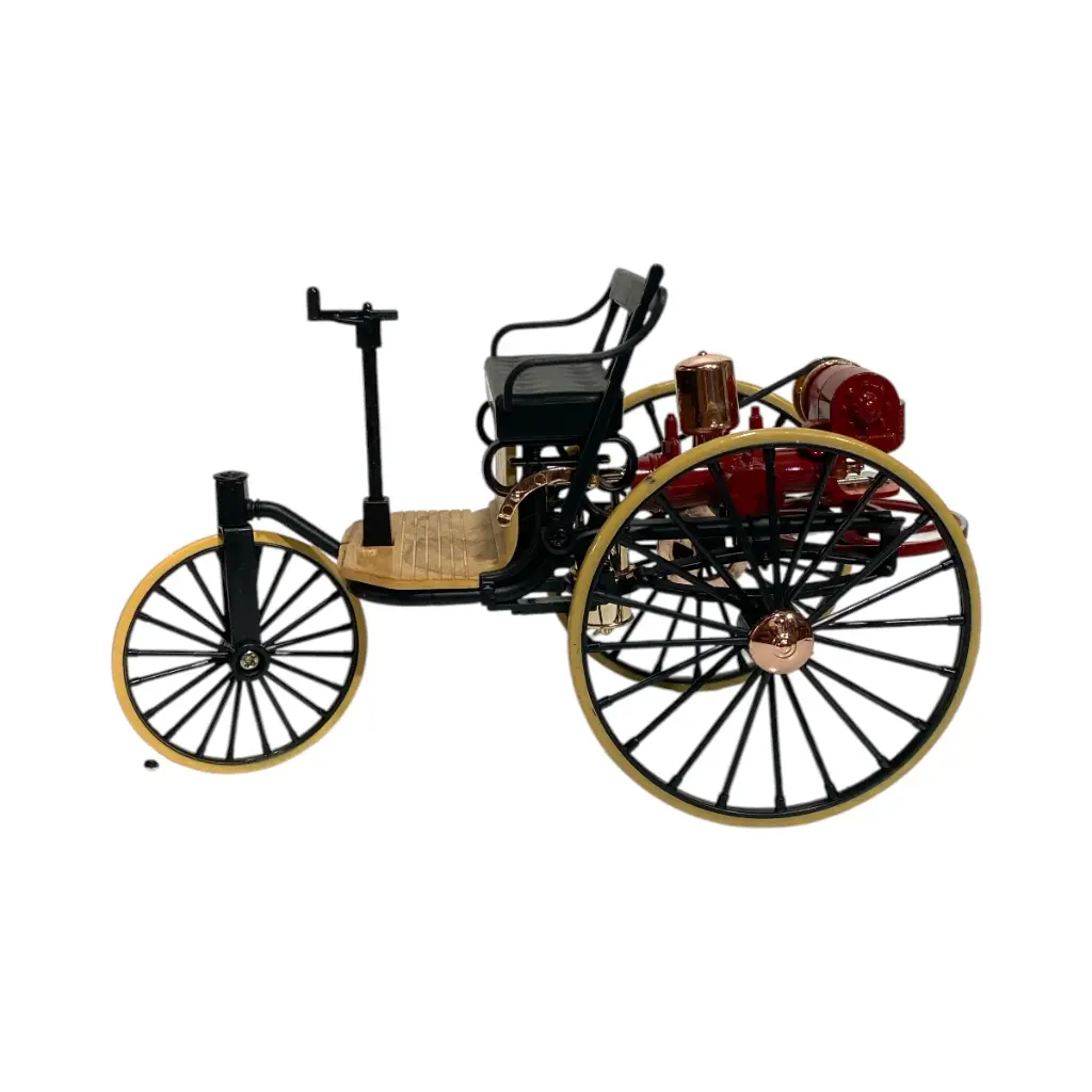 Benz Patent-Motorwagen de 1886. ESCALA 1:12