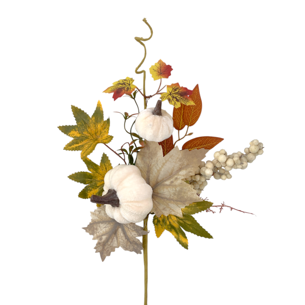 Rama otoñal con calabazas, hojas de arce y eucalipto, bayas blancas. 35cm