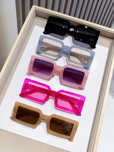 [744-18] GAFAS