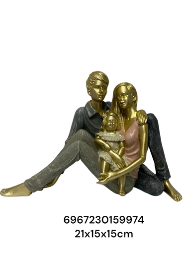 [6967230159974] SC15997 PAREJA CON HIJA 21X15X15CM